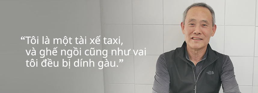 Tôi là một tài xế taxi, và ghế ngồi cũng như vai tôi đều bị dính gàu.