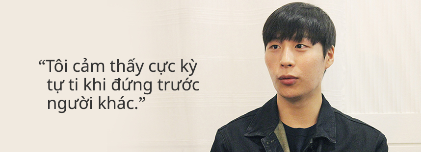 Tôi cảm thấy cực kỳ tự ti khi đứng trước người khác.